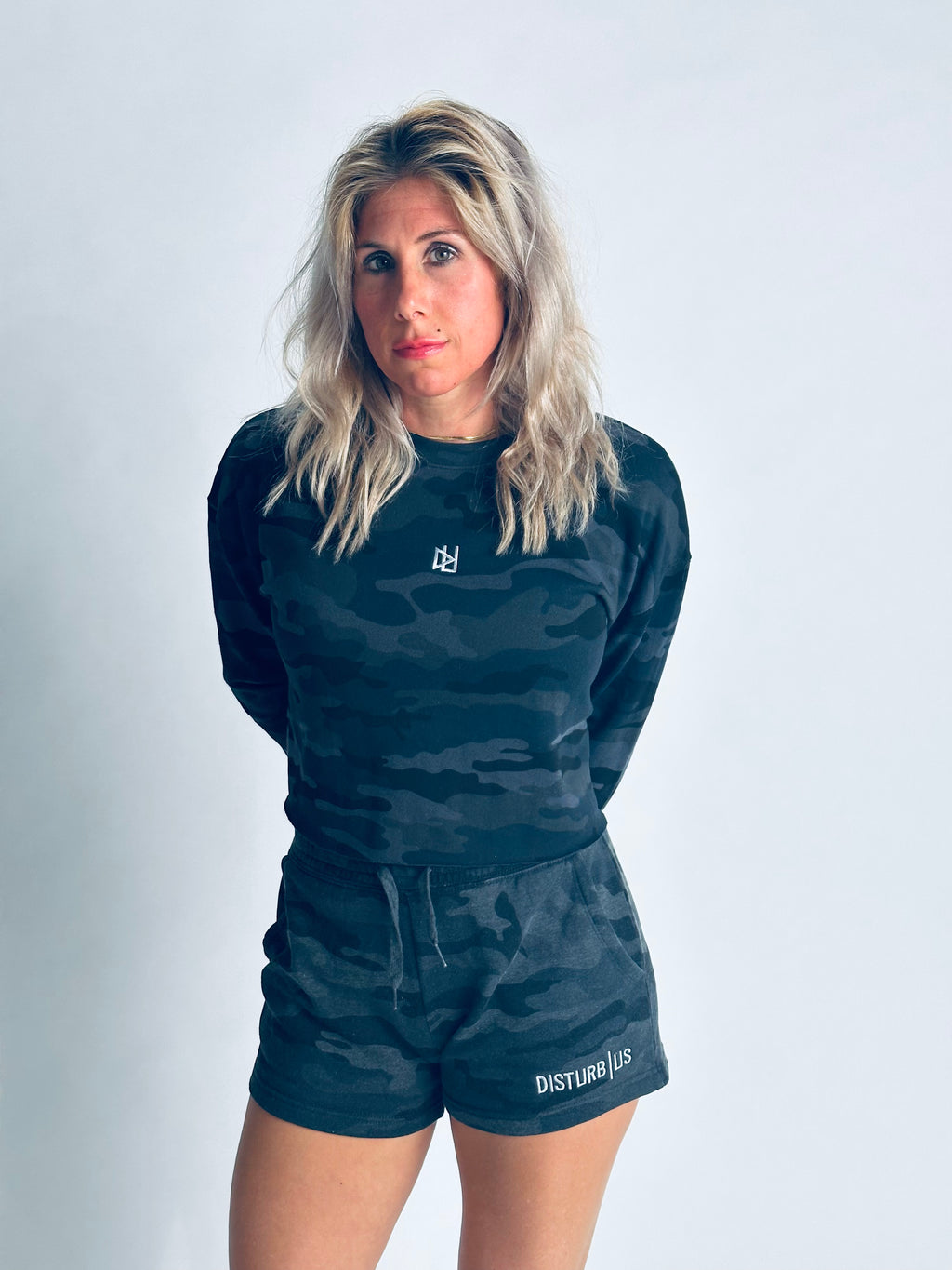 DU Women's Camo Embroidered Crop Sweatshirt