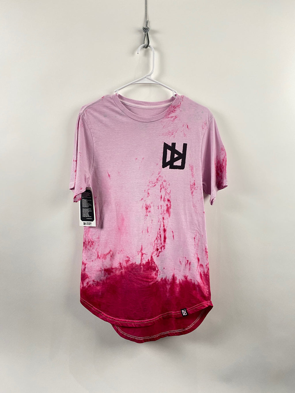 "Red Dip" Logo T (1/2)